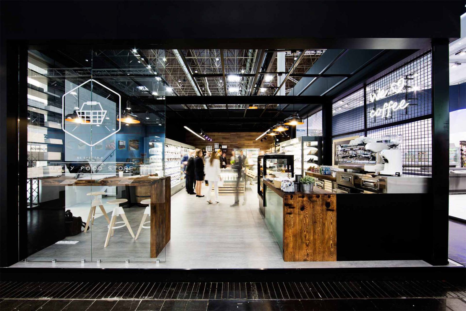 Projektowanie stoisk targowych - projekt wejścia do convenience store