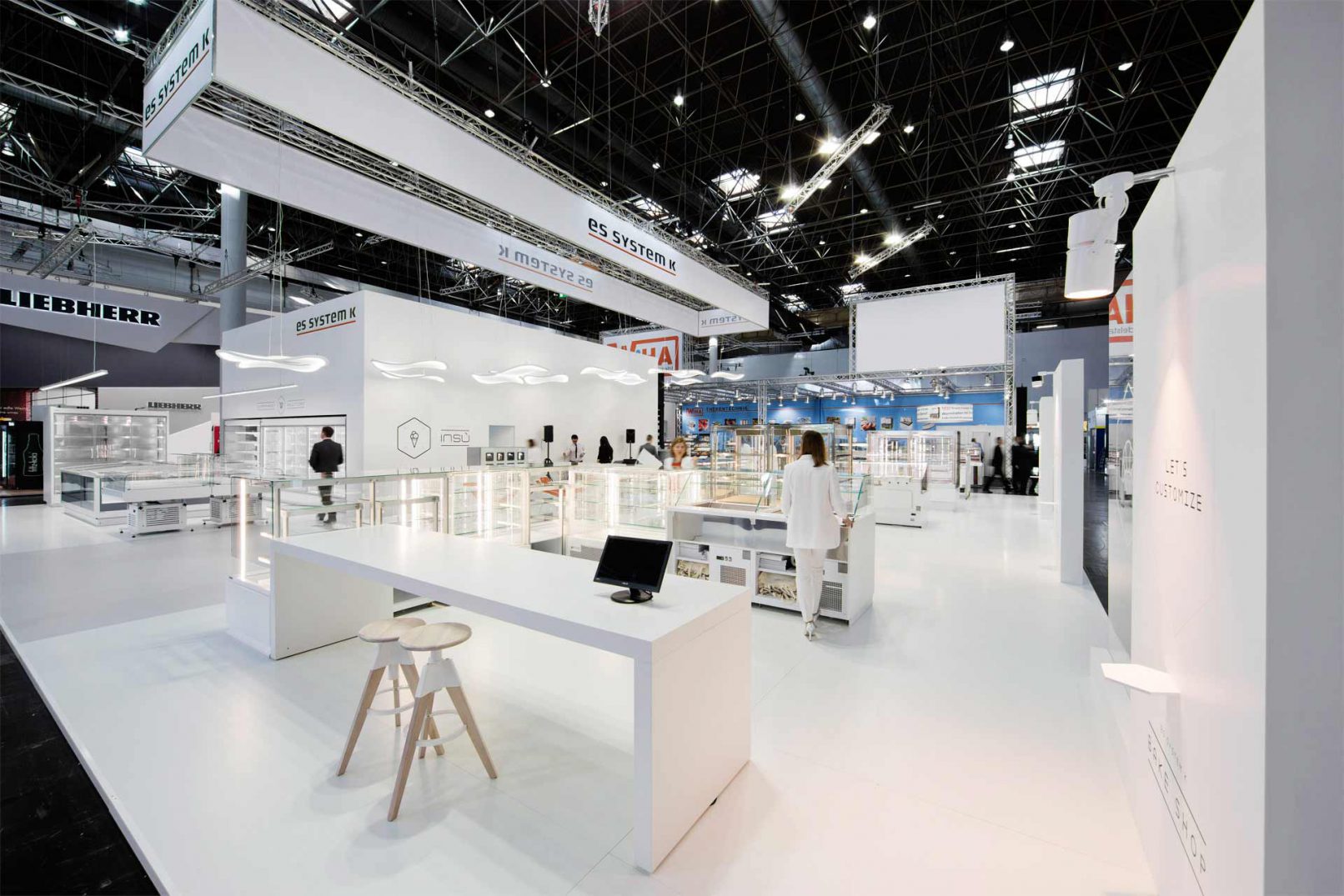 Projektowanie stoisk targowych - projekt recepcji