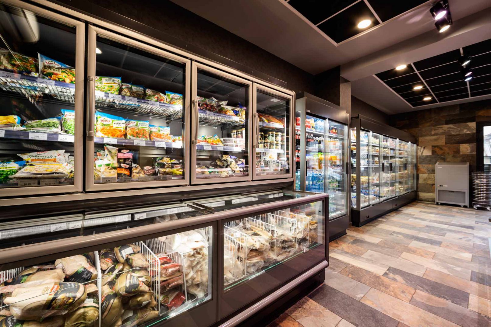 Projekt wyposażenia sklepu